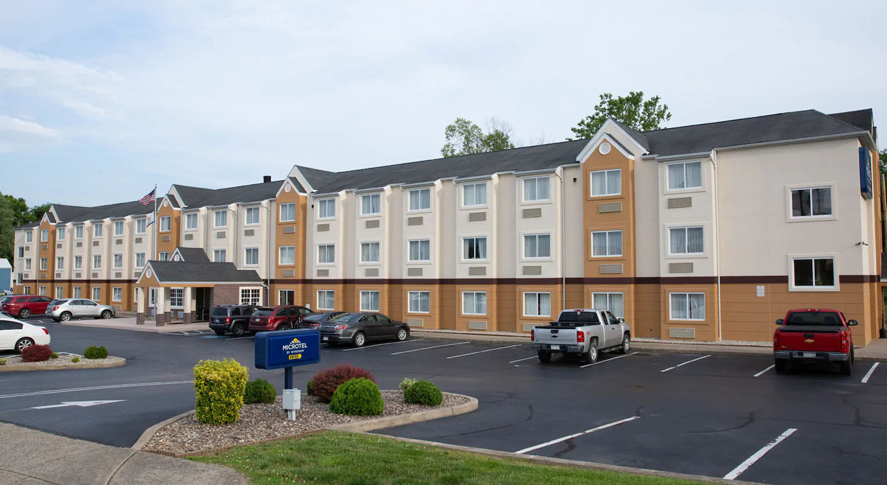 Attractive Hotel Exterior